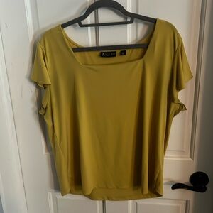 Yellow square neck top with cap sleeves - size XL